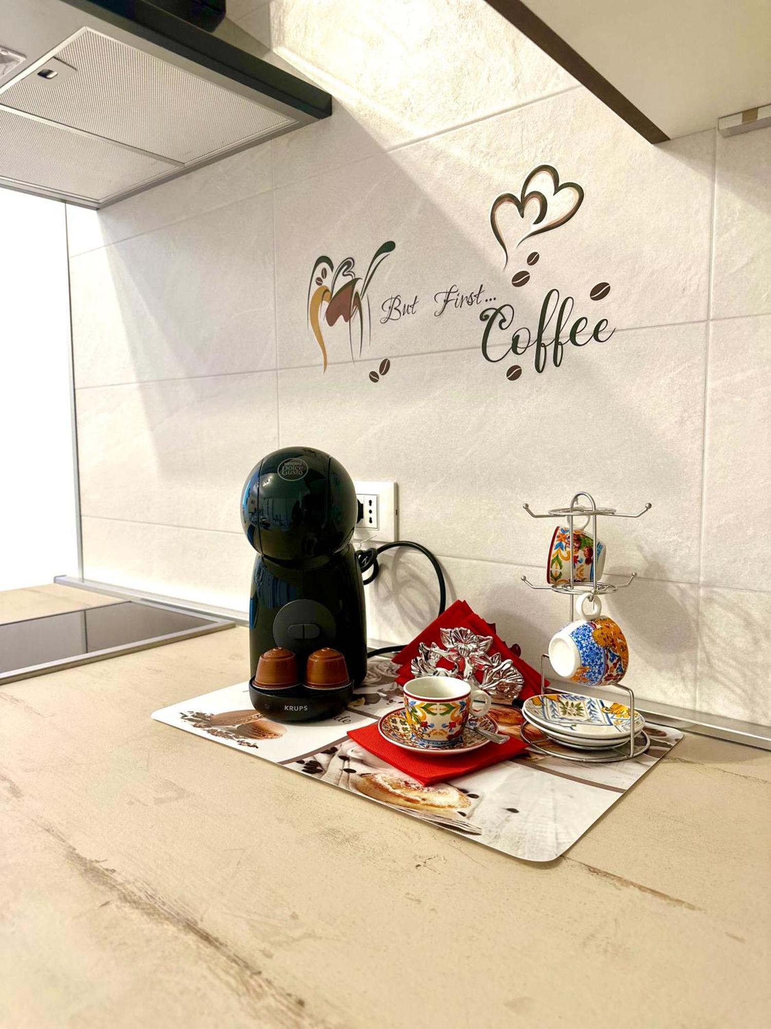Monica'S Dream Apartment เวโรนา ภายนอก รูปภาพ